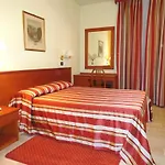 Select Szálloda
