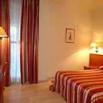 Select Hotel 3*