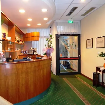 Select 3* Montecchio Emilia