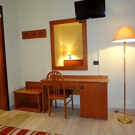 Select Hotel 3*