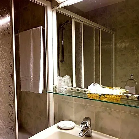 Select Hotel 3*